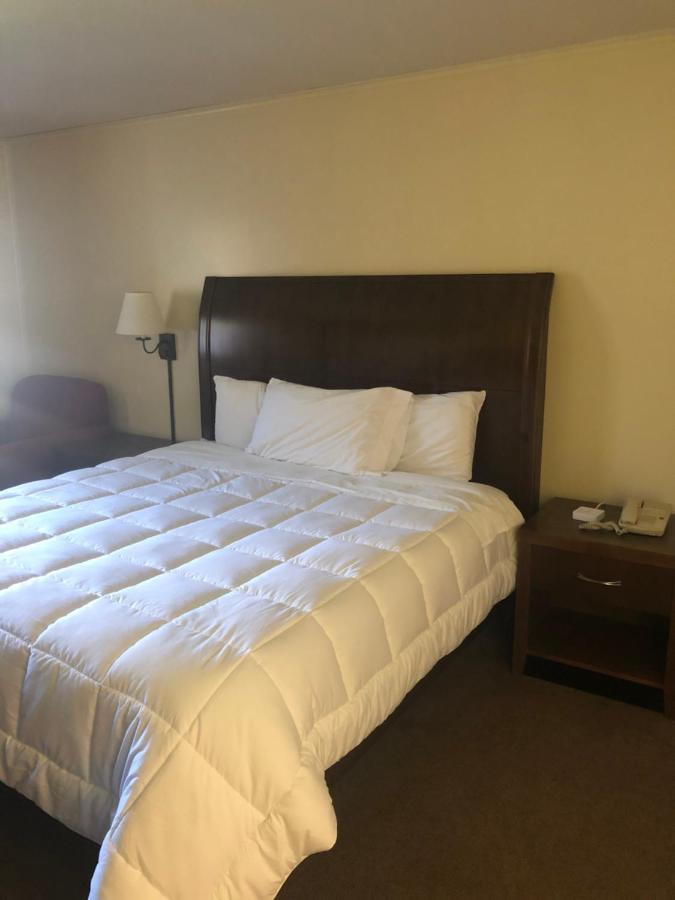 Simple Rewards Inn Shelbina Экстерьер фото