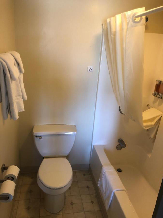 Simple Rewards Inn Shelbina Экстерьер фото