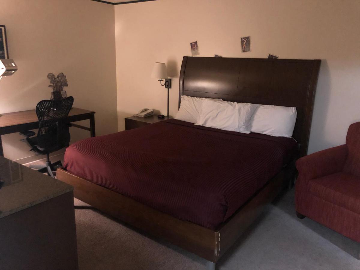 Simple Rewards Inn Shelbina Экстерьер фото